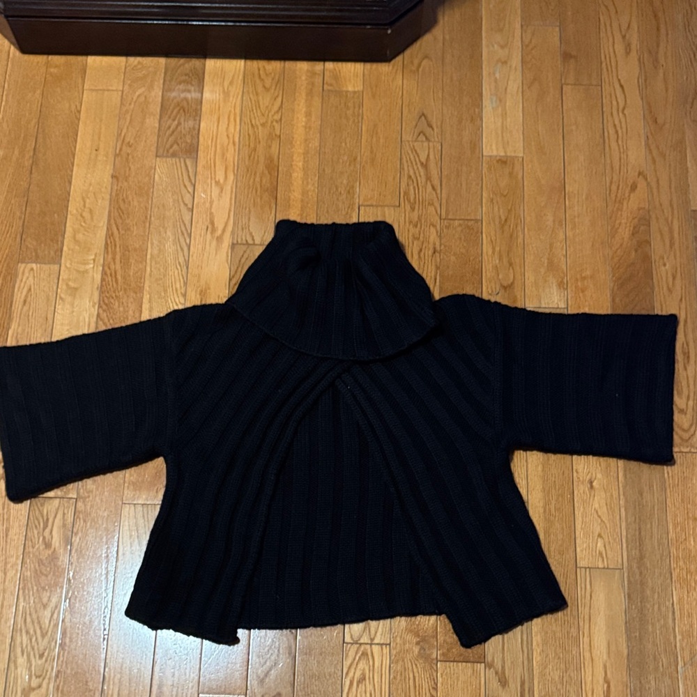 Bebe cropped quarter sleeve Black Turtleneck Women's Sweater